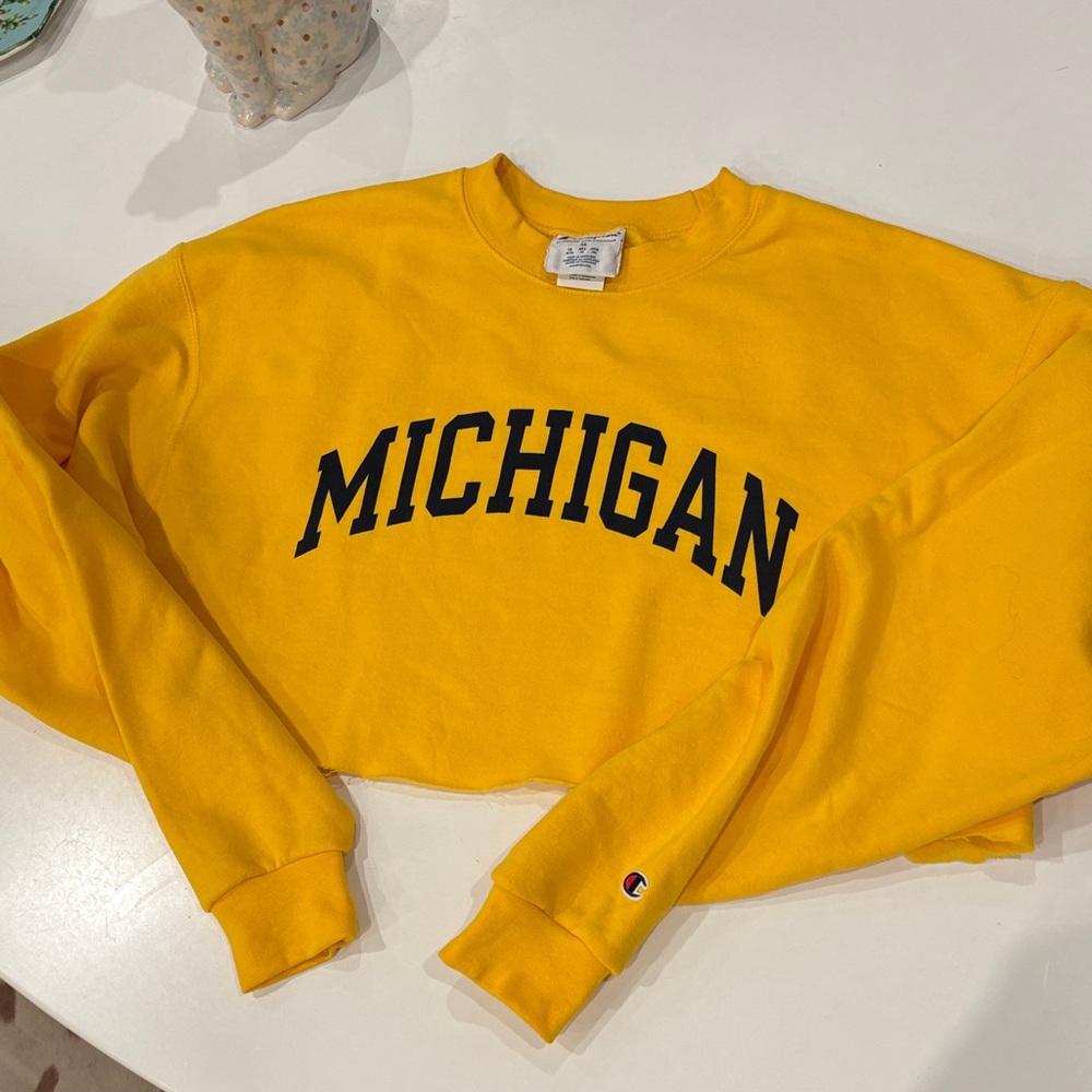 Champion Women's Yellow Michigan Cropped Sweatshirt